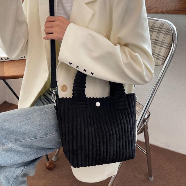 �������� �V�i �R�[�f�����C �V�����_�[�o�b�O 2WAY �� �����t�@�b�V������ 