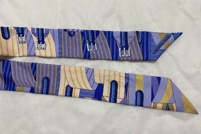 美品 本物 正規品 エルメス HERMES ツイリー スカーフ < ブランド  美品 本物 正規品 エルメス HERMES ツイリー スカーフ < ブランドの