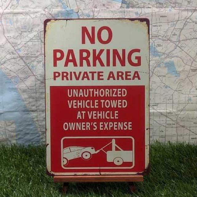 ViyuLŔzNo Parking^ԋ֎~@Private Area 