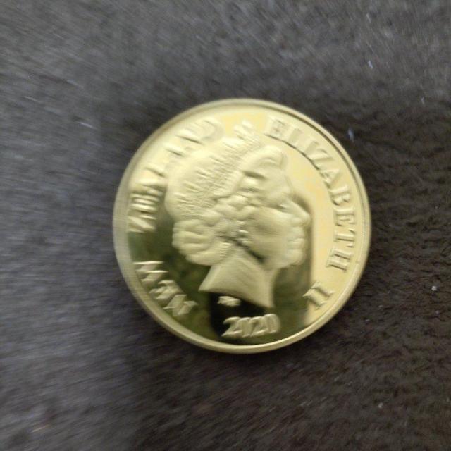 2020年 ニュージーランド エリザベス二世 ミッキーマウス 金色メダル < ホビー 2020年 ニュージーランド エリザベス二世 ミッキーマウス 金色メダル < ホビーの