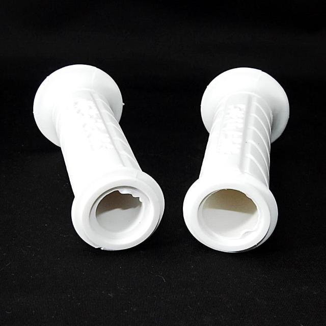 スーパーグリップ 125mm ホワイト 左右セット ハンドルグリップ バイク オートバイ ラバーグリップ スクーター 原付 < 自動車/バイク スーパーグリップ 125mm ホワイト 左右セット ハンドルグリップ バイク オートバイ ラバーグリップ スクーター 原付 < 自動車/バイク