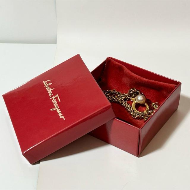 ���i Salvatore Ferragamo �t�F���K��  �K���`�[�j �y���_���g �l�b�N���X �t�F�C�N�p�[�� �S�[���h �� �u�����h�� 