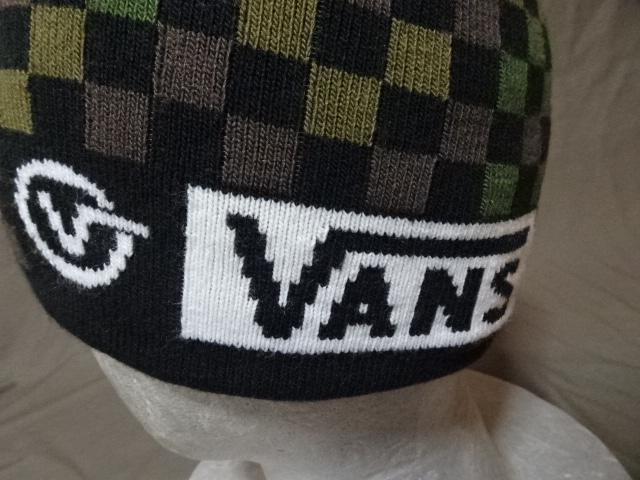 USA購入【VANS】チェッカー柄 x カモフラ柄 リバーシブル ニットキャップ < 男性ファッション  USA購入【VANS】チェッカー柄 x カモフラ柄 リバーシブル ニットキャップ < 男性ファッションの
