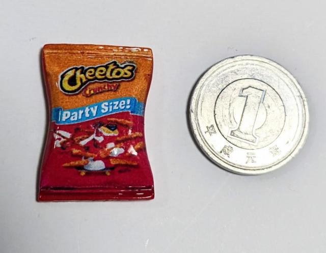 ミニチュア★お菓子★チートス★ポテトチップス★デザイン違いたくさんあります★リカちゃんやシルバニアに★ドールハウス★ < おもちゃ  ミニチュア★お菓子★チートス★ポテトチップス★デザイン違いたくさんあります★リカちゃんやシルバニアに★ドールハウス★  < おもちゃの