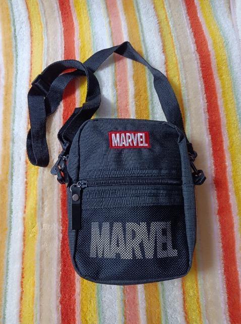 MARVEL★ショルダーバッグ★ショルダー取り外し可能★斜め掛け★美美品★マーベル★ < キッズ/ベビー  MARVEL★ショルダーバッグ★ショルダー取り外し可能★斜め掛け★美美品★マーベル★  < キッズ/ベビーの