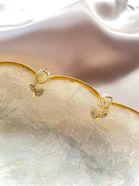チューリップピアス 花 フラワー キラキラ U < 女性アクセサリー/時計 チューリップピアス 花 フラワー キラキラ U < 女性アクセサリー/時計の