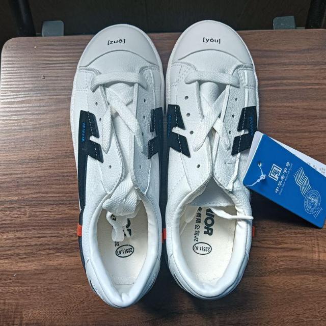 新品 22.5cm レディース スニーカー ホワイト 厚底 シューズ キッズ < 女性ファッション  新品 22.5cm レディース スニーカー ホワイト 厚底 シューズ キッズ < 女性ファッションの