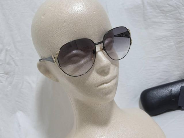 正規 良品 レア イヴサンローラン YSL yロゴ ウェリントンメタル アイウェア黒 リフレクション装飾 眼鏡◯サングラス 付属有 < ブランド  正規 良品 レア イヴサンローラン YSL yロゴ ウェリントンメタル アイウェア黒 リフレクション装飾 眼鏡◯サングラス 付属有 < ブランドの