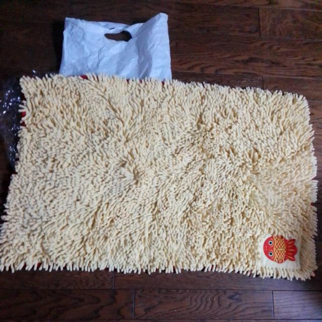 新品未使用品 ちょきんぎょ マイクロファイバー バスマット < インテリア/ライフ 新品未使用品 ちょきんぎょ マイクロファイバー バスマット < インテリア/ライフの