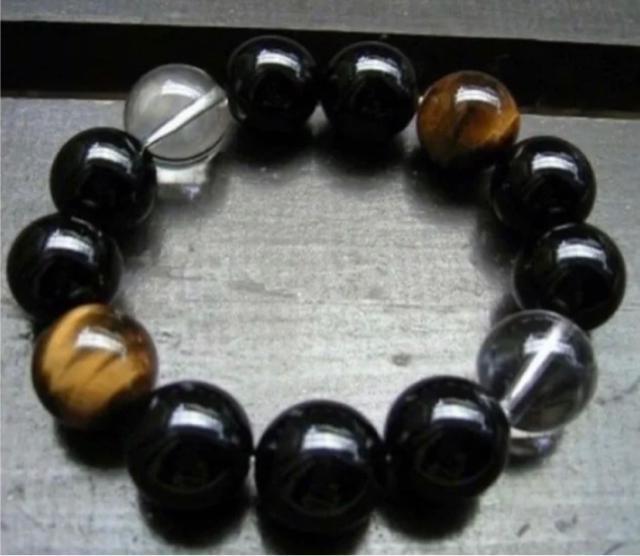 16ミリ玉 オニキスxタイガーアイx水晶ブレスレット 天然石 パワーストーン < 男性アクセサリー/時計 16ミリ玉 オニキスxタイガーアイx水晶ブレスレット 天然石 パワーストーン < 男性アクセサリー/時計の