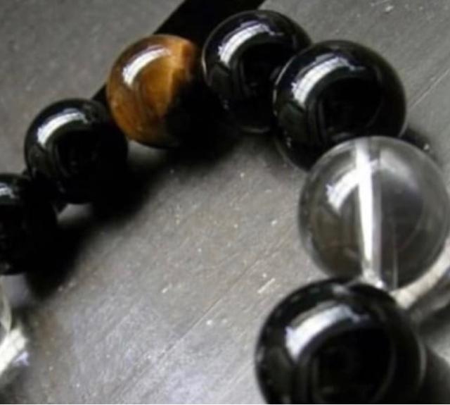 16ミリ玉 オニキスxタイガーアイx水晶ブレスレット 天然石 パワーストーン < 男性アクセサリー/時計 16ミリ玉 オニキスxタイガーアイx水晶ブレスレット 天然石 パワーストーン < 男性アクセサリー/時計の