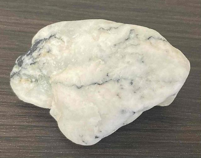 千円スタート!「ワイヤー作家」や「ジュエリー作家」の素材に阿波貴石(クォーツ(水晶石英)原石 < 女性ファッション  千円スタート!「ワイヤー作家」や「ジュエリー作家」の素材に阿波貴石(クォーツ(水晶石英)原石 < 女性ファッションの
