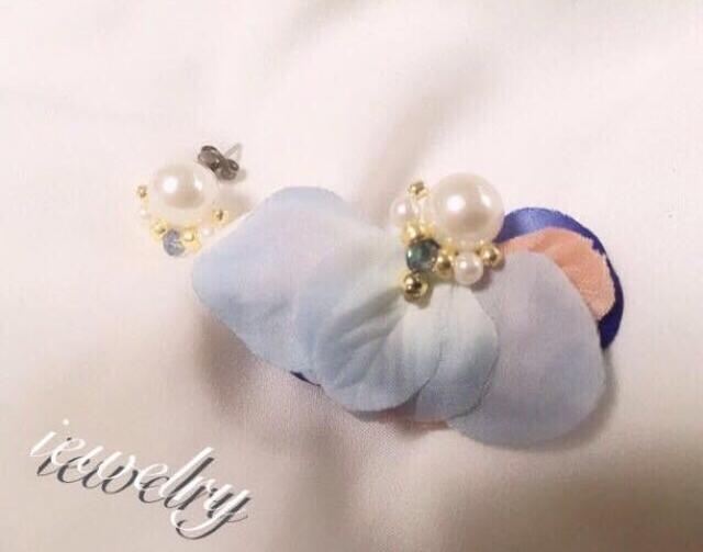 アシンメ●フラワー×パールピアス【新品未使用】ブルー < 女性アクセサリー/時計  アシンメ●フラワー×パールピアス【新品未使用】ブルー < 女性アクセサリー/時計の