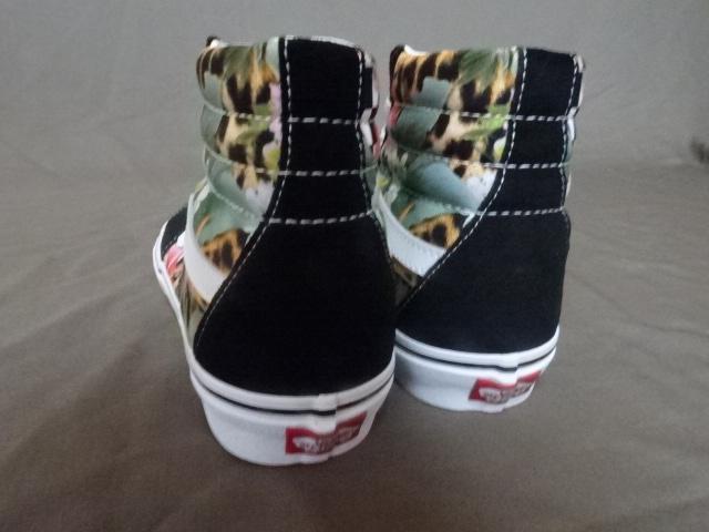 激レア USA購入 ハイビスカス花柄 バンズ【Vans Sk8-Hi】27.0a < ブランド  激レア USA購入 ハイビスカス花柄 バンズ【Vans Sk8-Hi】27.0a < ブランドの