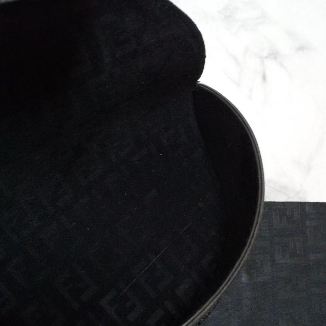 【本物】FENDI/フェンディ★メガネケース・メガネ拭き2点セット★未使用 < ブランド  【本物】FENDI/フェンディ★メガネケース・メガネ拭き2点セット★未使用 < ブランドの