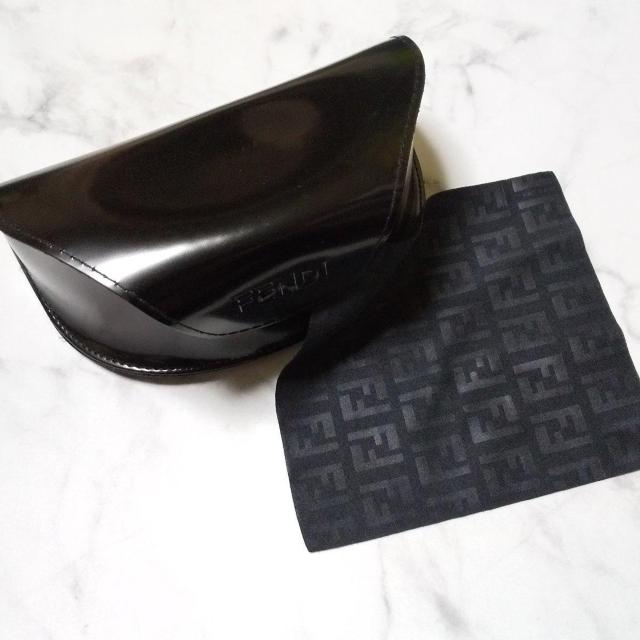 【本物】FENDI/フェンディ★メガネケース・メガネ拭き2点セット★未使用 < ブランド  【本物】FENDI/フェンディ★メガネケース・メガネ拭き2点セット★未使用 < ブランドの