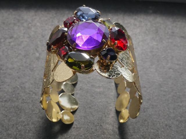 新品 アンティーク調エスニックMIXカラービジューストーンブレスレットバングル < 女性アクセサリー/時計  新品 アンティーク調エスニックMIXカラービジューストーンブレスレットバングル < 女性アクセサリー/時計の