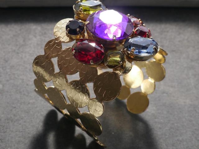 新品 アンティーク調エスニックMIXカラービジューストーンブレスレットバングル < 女性アクセサリー/時計  新品 アンティーク調エスニックMIXカラービジューストーンブレスレットバングル < 女性アクセサリー/時計の