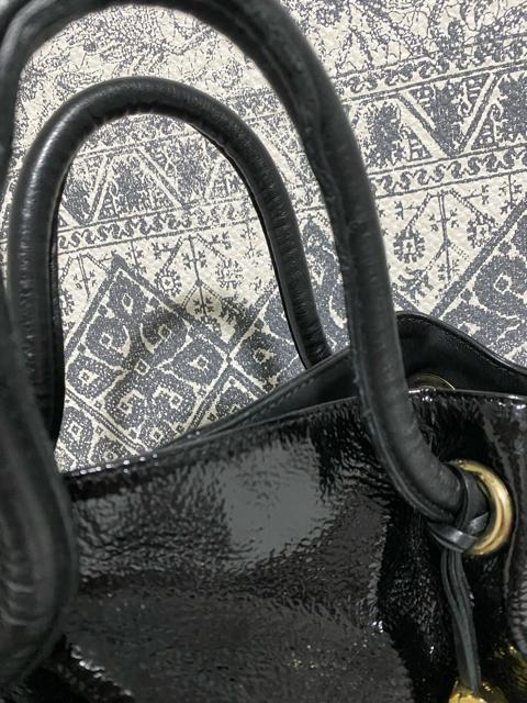 【美品】FURLA フルラ カルメン パテントレザー ハンドバッグ トート < ブランド  【美品】FURLA フルラ カルメン パテントレザー ハンドバッグ トート < ブランドの