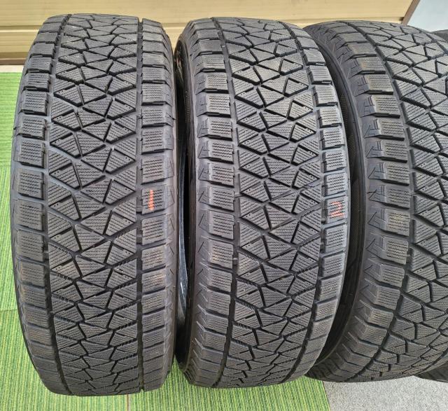 BRIDGESTONE DM-V2 235/65R18 106Q 中古タイヤ4本セットブリヂストン ブリザックDM-V2 レクサス < 自動車/バイク BRIDGESTONE DM-V2 235/65R18 106Q 中古タイヤ4本セットブリヂストン ブリザックDM-V2 レクサス < 自動車/バイク