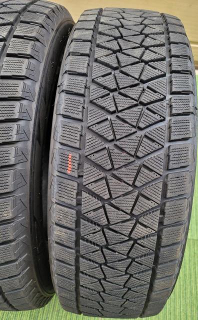 BRIDGESTONE DM-V2 235/65R18 106Q 中古タイヤ4本セットブリヂストン ブリザックDM-V2 レクサス < 自動車/バイク BRIDGESTONE DM-V2 235/65R18 106Q 中古タイヤ4本セットブリヂストン ブリザックDM-V2 レクサス < 自動車/バイク