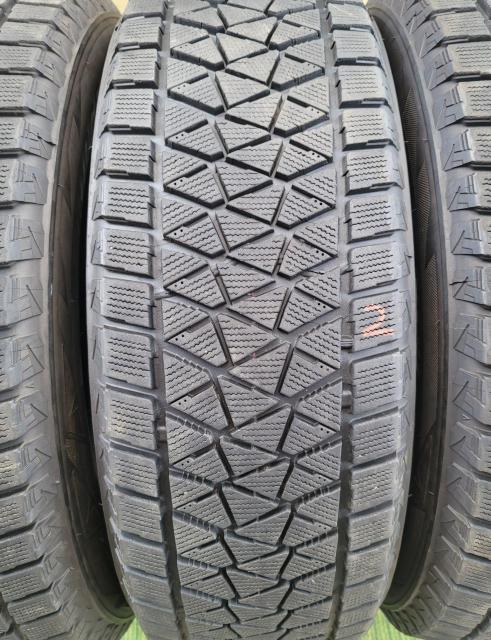 BRIDGESTONE DM-V2 235/65R18 106Q 中古タイヤ4本セットブリヂストン ブリザックDM-V2 レクサス < 自動車/バイク BRIDGESTONE DM-V2 235/65R18 106Q 中古タイヤ4本セットブリヂストン ブリザックDM-V2 レクサス < 自動車/バイク
