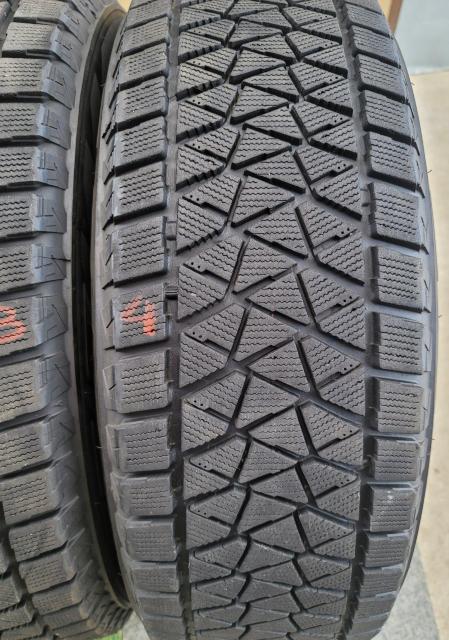 BRIDGESTONE DM-V2 235/65R18 106Q 中古タイヤ4本セットブリヂストン ブリザックDM-V2 レクサス < 自動車/バイク BRIDGESTONE DM-V2 235/65R18 106Q 中古タイヤ4本セットブリヂストン ブリザックDM-V2 レクサス < 自動車/バイク