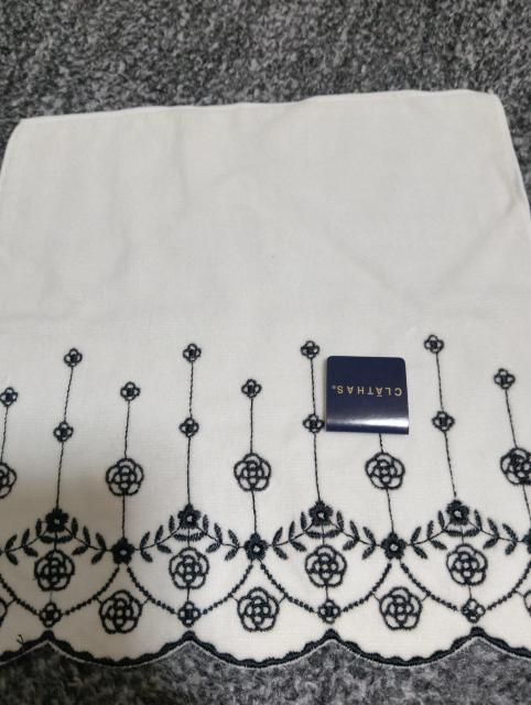 レア 新品 クレイサス タオル ハンカチ 白 ホワイト < ブランド レア 新品 クレイサス タオル ハンカチ 白 ホワイト < ブランドの