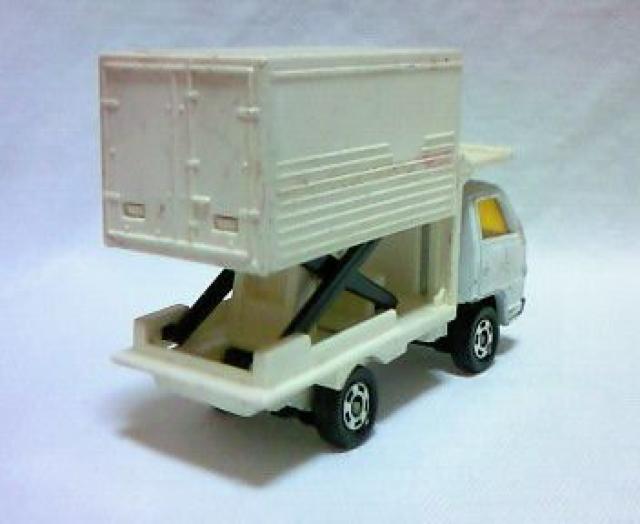 絶版トミカ32 〓エルフ〓〓日本製〓 < ホビー 絶版トミカ32 〓エルフ〓〓日本製〓 < ホビーの