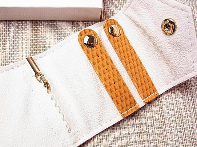 ★ 未使用 コンパクト アクセサリーケース ミニサイズ リング・ピアス・ネックレス収納に(1) < 女性アクセサリー/時計 ★ 未使用 コンパクト アクセサリーケース ミニサイズ リング・ピアス・ネックレス収納に(1) < 女性アクセサリー/時計の