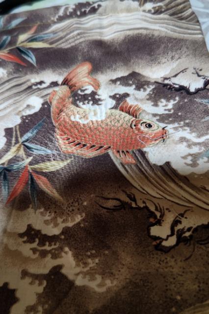 ☆処分品★新品茶×竹林に昇鯉和柄ナナメ掛巾着袋 < キッズ/ベビー  ☆処分品★新品茶×竹林に昇鯉和柄ナナメ掛巾着袋 < キッズ/ベビーの