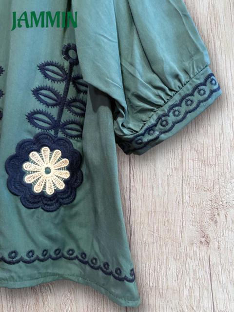 アジアン刺繍入りブラウス★エスニック★アジアン★刺繍ブラウス < 女性ファッション  アジアン刺繍入りブラウス★エスニック★アジアン★刺繍ブラウス < 女性ファッションの