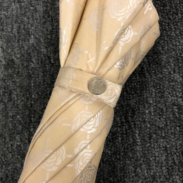 即決 YVES SAINT LURENT イヴ・サンローラン 長傘 < ブランド 即決 YVES SAINT LURENT イヴ・サンローラン 長傘 < ブランドの