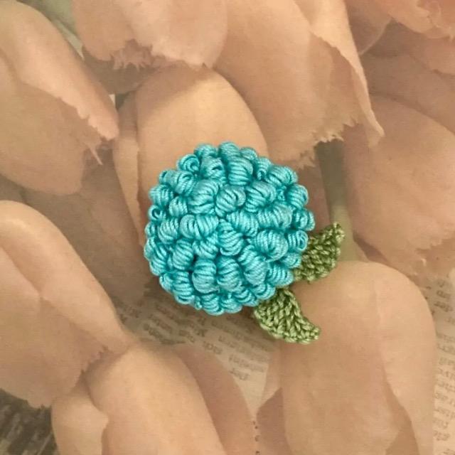 ハンドメイド♪レース編み コイル編みのお花モチーフブローチ < 女性ファッション  ハンドメイド♪レース編み コイル編みのお花モチーフブローチ  < 女性ファッションの