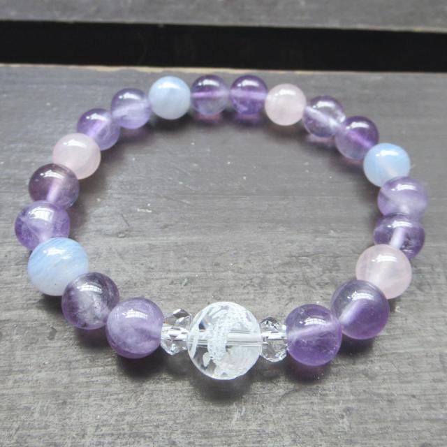 龍彫水晶xラベンダーアメジストxローズクォーツxブルーレースブレスレット 天然石 パワーストーン < 女性アクセサリー/時計 龍彫水晶xラベンダーアメジストxローズクォーツxブルーレースブレスレット 天然石 パワーストーン < 女性アクセサリー/時計の
