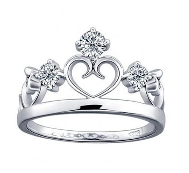 送料無料★高級感※婚約指輪 カップル用 3.0ct Czダイヤ クラウン リング 9号/10号 ジルコニア ホワイトゴールド 新品 < 女性アクセサリー/時計 送料無料★高級感※婚約指輪 カップル用 3.0ct Czダイヤ クラウン リング 9号/10号 ジルコニア ホワイトゴールド 新品 < 女性アクセサリー/時計の