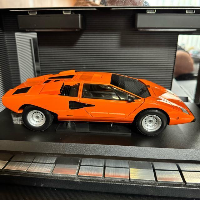 ŖWi  1/18 {M[j JE^bN LP400 IW  zr[ 