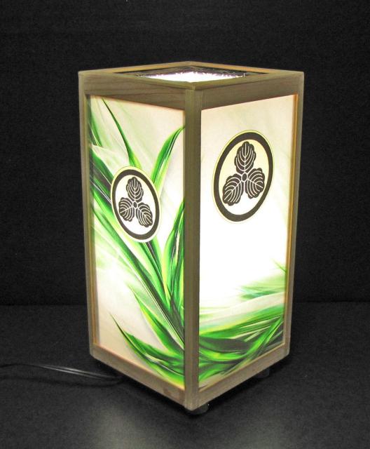 ★家紋の宿り木/森羅万象=「丸に三つ柏」/至福の明り・心温まるひととき/LED昼白色・ラミネート加工・檜枠造・軽量/ < 家電/AV  ★家紋の宿り木/森羅万象=「丸に三つ柏」/至福の明り・心温まるひととき/LED昼白色・ラミネート加工・檜枠造・軽量/  < 家電/AVの