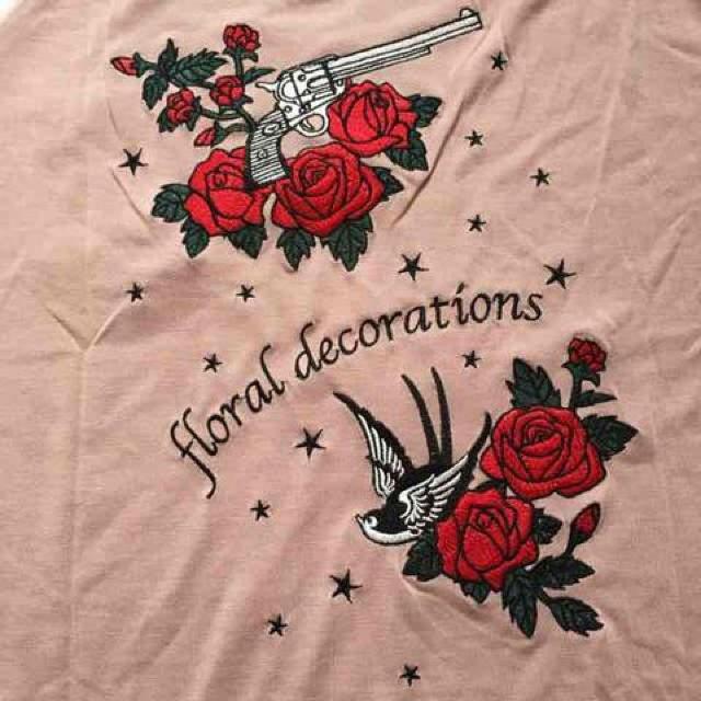 大きいサイズ・後ろ刺繍デザインラグランカットソー桃白 < 女性ファッション  大きいサイズ・後ろ刺繍デザインラグランカットソー桃白 < 女性ファッションの