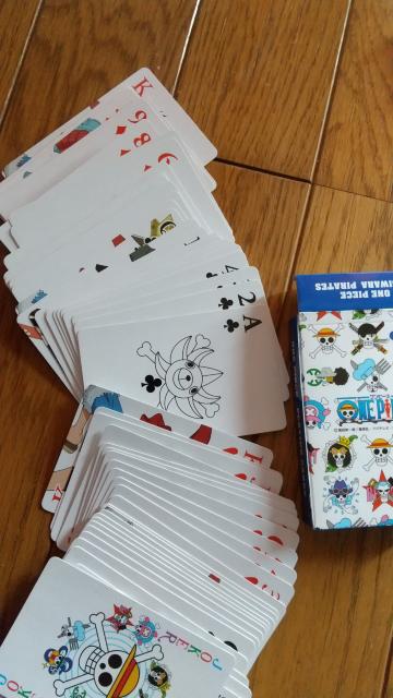 サントリー景品!非売品!新品!ワンピース麦わらの一族トランプ!2個セット! < ホビー  サントリー景品!非売品!新品!ワンピース麦わらの一族トランプ!2個セット! < ホビーの