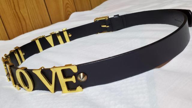 正規美レア ドルチェ&ガッバーナ ロゴ レタリング3連LOVEループ×スパイクスタッズ ロックテイストレザーベルト黒 85 D&G < ブランド  正規美レア ドルチェ&ガッバーナ ロゴ レタリング3連LOVEループ×スパイクスタッズ ロックテイストレザーベルト黒 85 D&G < ブランドの