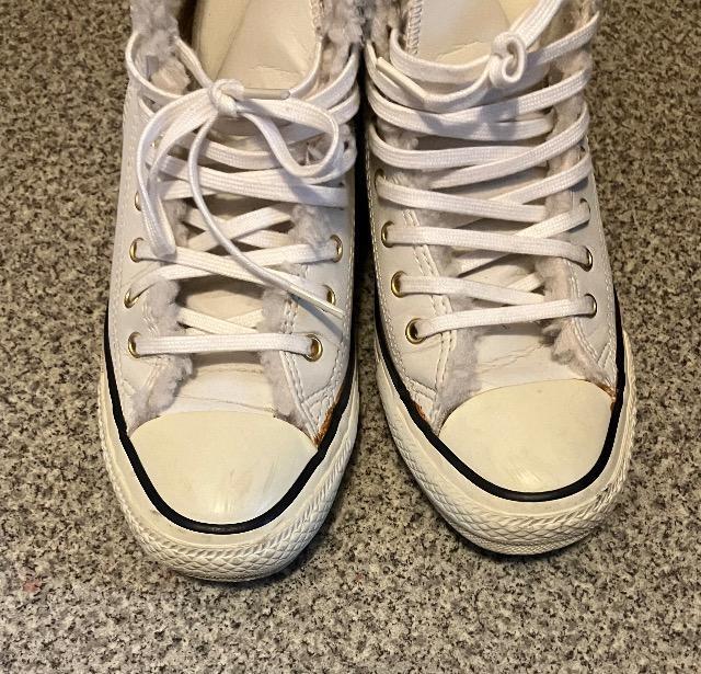 CONVERSE☆ALL STAR白ボアジップハイカットスニーカー23.5cm < ブランド  CONVERSE☆ALL STAR白ボアジップハイカットスニーカー23.5cm < ブランドの