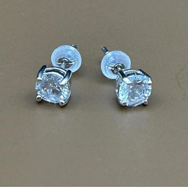 Pt900 両耳用 片耳0.5ct AAA級cubic zirconia Wキャッチ ピアス < 女性アクセサリー/時計 Pt900 両耳用 片耳0.5ct AAA級cubic zirconia Wキャッチ ピアス < 女性アクセサリー/時計の