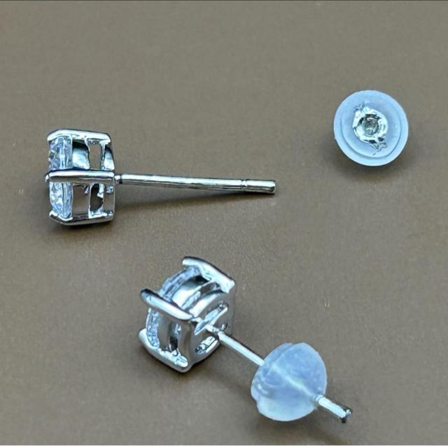 Pt900 両耳用 片耳0.5ct AAA級cubic zirconia Wキャッチ ピアス < 女性アクセサリー/時計 Pt900 両耳用 片耳0.5ct AAA級cubic zirconia Wキャッチ ピアス < 女性アクセサリー/時計の