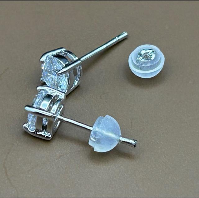 Pt900 両耳用 片耳0.5ct AAA級cubic zirconia Wキャッチ ピアス < 女性アクセサリー/時計 Pt900 両耳用 片耳0.5ct AAA級cubic zirconia Wキャッチ ピアス < 女性アクセサリー/時計の