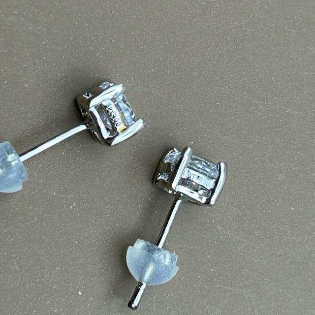 Pt900 両耳用 片耳0.5ct AAA級cubic zirconia Wキャッチ ピアス < 女性アクセサリー/時計 Pt900 両耳用 片耳0.5ct AAA級cubic zirconia Wキャッチ ピアス < 女性アクセサリー/時計の
