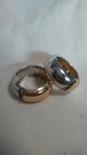 エイボン AVON ヴィンテージ イヤリング 中古品 < 女性アクセサリー/時計 エイボン AVON ヴィンテージ イヤリング 中古品 < 女性アクセサリー/時計の