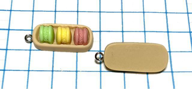 120-2 樹脂パーツ 2個 ケース入りのマカロン スイーツ おやつ◯ < ペット/手芸/園芸 120-2 樹脂パーツ 2個 ケース入りのマカロン スイーツ おやつ◯ < ペット/手芸/園芸の