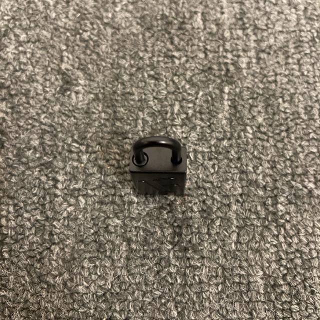  FURLA t 싞 `[ ubN  uh 