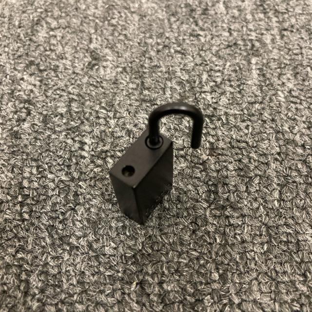  FURLA t 싞 `[ ubN  uh 